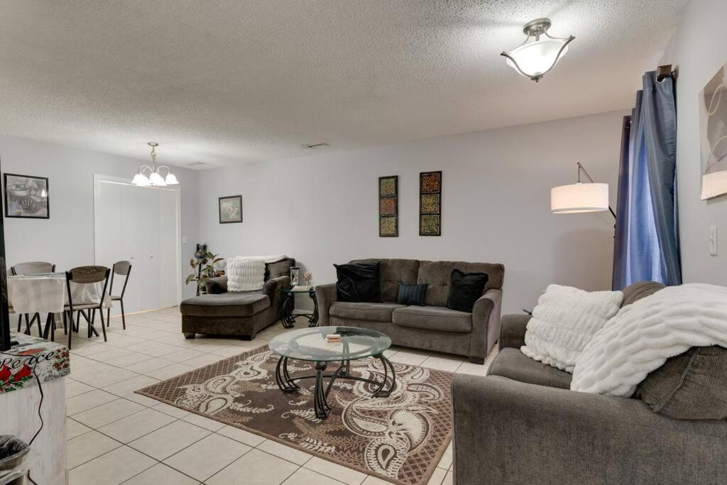 Lovely 2 Bdr Condo With Balcony 2M To Broadway Nashville Exterior photo